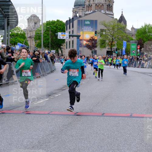 25.04.2026 - Das Zehntel Tim E. http://msf.ph/oto/9574471 25.04.2026 10:50:37 Ziel 5422, 5457, 5458, 5566, 5580, 5743, 5752, 5924, 6039, 6336, 6343, 6353, 6508, 6907, 6910, 6993, 7104, 7198, 7199, 7201, 7337, 7391, 7955, 7968 meine-sportfotos.de