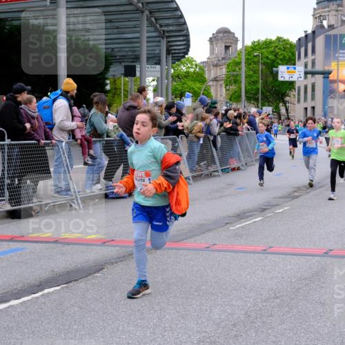 25.04.2026 - Das Zehntel Tim E. http://msf.ph/oto/9574480 25.04.2026 10:50:39 Ziel 5276, 5281, 5481, 5566, 5572, 5580, 5752, 5834, 5924, 6039, 6336, 6343, 6353, 6508, 6890, 6907, 6910, 6993, 7337, 7391, 7955, 7968 meine-sportfotos.de