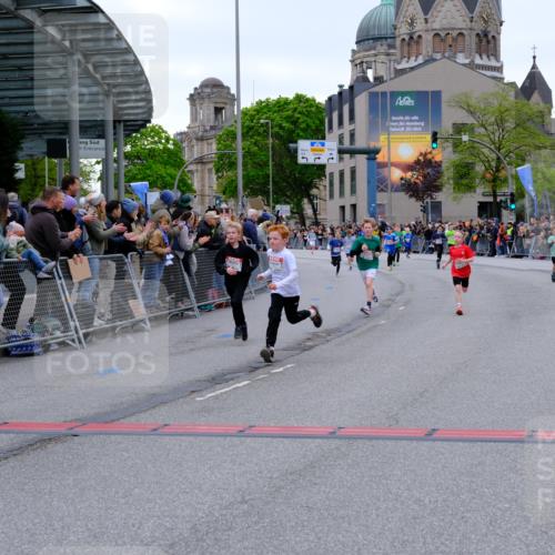 25.04.2026 - Das Zehntel Tim E. http://msf.ph/oto/9574537 25.04.2026 10:50:50 Ziel 5273, 5276, 5281, 5414, 5435, 5481, 5572, 5728, 5834, 6040, 6052, 6117, 6151, 6890, 6966, 6967, 7325, 7935, 7953 meine-sportfotos.de