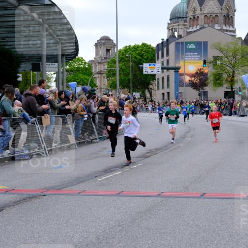 25.04.2026 - Das Zehntel Tim E. http://msf.ph/oto/9574538 25.04.2026 10:50:50 Ziel 5273, 5276, 5281, 5414, 5435, 5481, 5572, 5728, 5834, 6040, 6052, 6117, 6151, 6890, 6966, 6967, 7325, 7935, 7953 meine-sportfotos.de