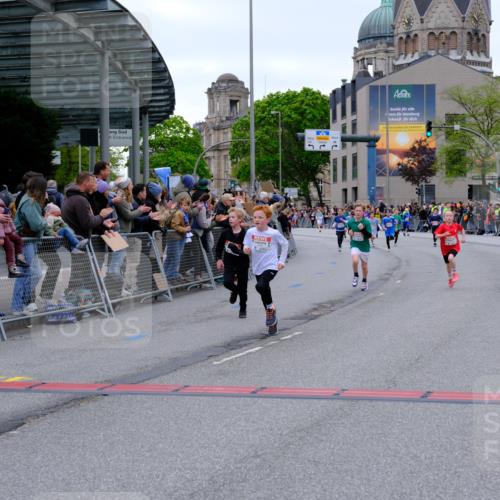 25.04.2026 - Das Zehntel Tim E. http://msf.ph/oto/9574539 25.04.2026 10:50:50 Ziel 5273, 5276, 5281, 5414, 5435, 5481, 5572, 5728, 5834, 6040, 6052, 6117, 6151, 6890, 6966, 6967, 7325, 7935, 7953 meine-sportfotos.de