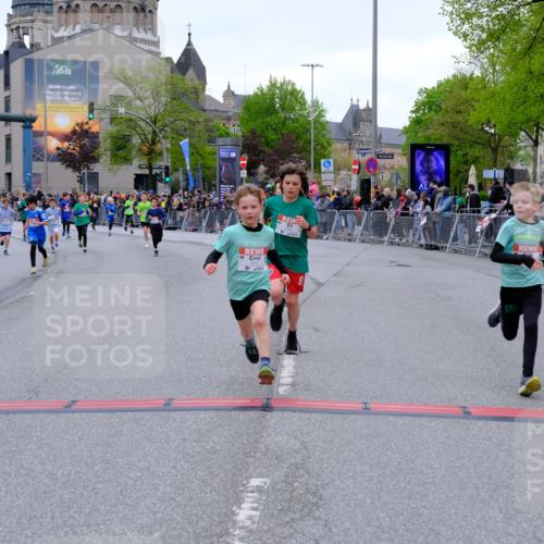 25.04.2026 - Das Zehntel Tim E. http://msf.ph/oto/9574550 25.04.2026 10:50:53 Ziel 5414, 5435, 5728, 6040, 6052, 6117, 6208, 6425, 6531, 6966, 6967, 7145, 7325, 7935, 7953 meine-sportfotos.de