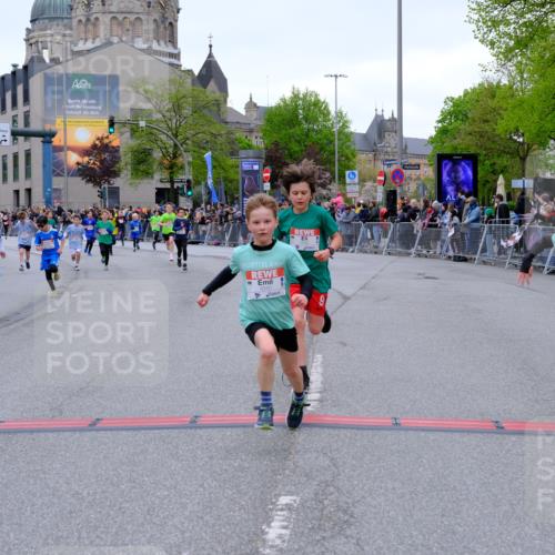 25.04.2026 - Das Zehntel Tim E. http://msf.ph/oto/9574552 25.04.2026 10:50:53 Ziel 5414, 5435, 5728, 6040, 6052, 6117, 6208, 6425, 6531, 6966, 6967, 7145, 7325, 7935, 7953 meine-sportfotos.de