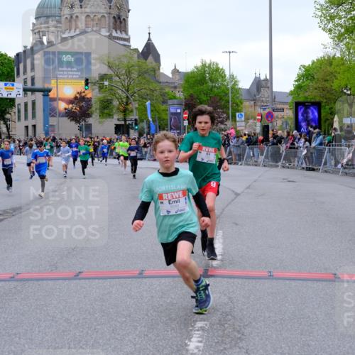 25.04.2026 - Das Zehntel Tim E. http://msf.ph/oto/9574554 25.04.2026 10:50:53 Ziel 5414, 5435, 5728, 6040, 6052, 6117, 6208, 6425, 6531, 6966, 6967, 7145, 7325, 7935, 7953 meine-sportfotos.de