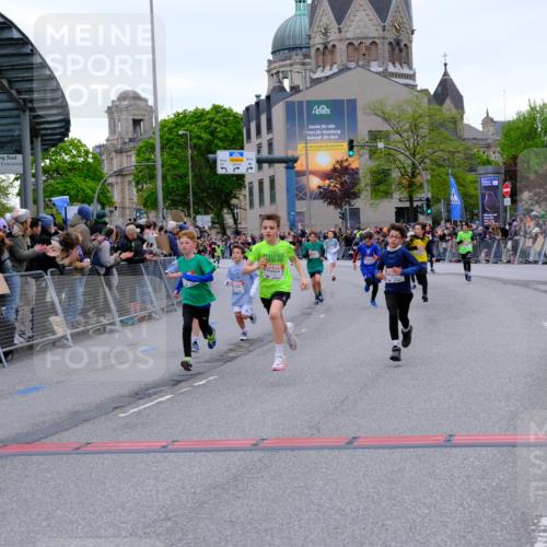 25.04.2026 - Das Zehntel Tim E. http://msf.ph/oto/9574568 25.04.2026 10:50:57 Ziel 5414, 5435, 6040, 6052, 6117, 6208, 6342, 6420, 6425, 6531, 6966, 6967, 7145, 7154, 7325, 7914, 7935, 7953, 8060, 8061 meine-sportfotos.de