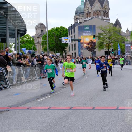 25.04.2026 - Das Zehntel Tim E. http://msf.ph/oto/9574570 25.04.2026 10:50:58 Ziel 5414, 5435, 6040, 6052, 6117, 6208, 6342, 6420, 6425, 6531, 7145, 7154, 7325, 7914, 7935, 7953, 8060, 8061 meine-sportfotos.de
