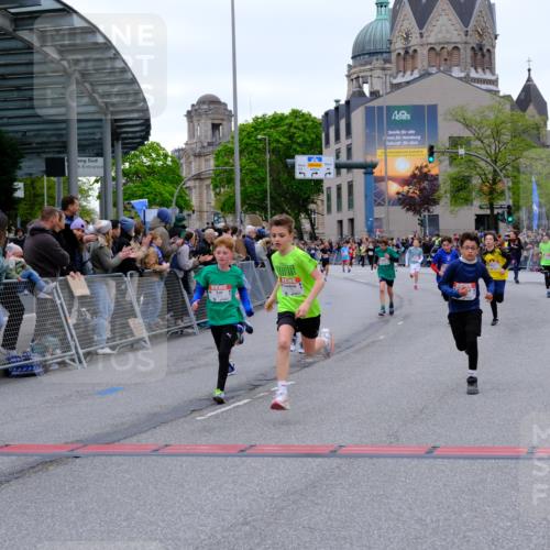 25.04.2026 - Das Zehntel Tim E. http://msf.ph/oto/9574572 25.04.2026 10:50:58 Ziel 5414, 5435, 6040, 6052, 6117, 6208, 6342, 6420, 6425, 6531, 7145, 7154, 7325, 7914, 7935, 7953, 8060, 8061 meine-sportfotos.de