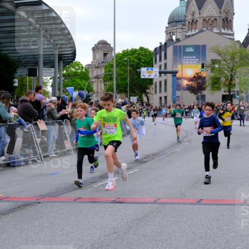 25.04.2026 - Das Zehntel Tim E. http://msf.ph/oto/9574575 25.04.2026 10:50:58 Ziel 5414, 5435, 6040, 6052, 6117, 6208, 6342, 6420, 6425, 6531, 7145, 7154, 7325, 7914, 7935, 7953, 8060, 8061 meine-sportfotos.de