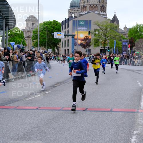 25.04.2026 - Das Zehntel Tim E. http://msf.ph/oto/9574577 25.04.2026 10:50:59 Ziel 5414, 5435, 6040, 6052, 6117, 6208, 6342, 6420, 6425, 6531, 7145, 7154, 7325, 7585, 7914, 7935, 7953, 8060, 8061 meine-sportfotos.de