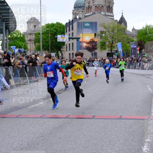 25.04.2026 - Das Zehntel Tim E. http://msf.ph/oto/9574586 25.04.2026 10:51:00 Ziel 5414, 5435, 6208, 6342, 6420, 6425, 6531, 6764, 7145, 7154, 7325, 7585, 7914, 8060, 8061 meine-sportfotos.de