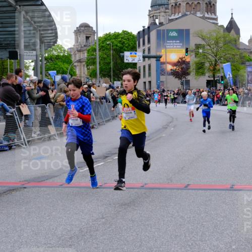 25.04.2026 - Das Zehntel Tim E. http://msf.ph/oto/9574589 25.04.2026 10:51:00 Ziel 5414, 5435, 6208, 6342, 6420, 6425, 6531, 6764, 7145, 7154, 7325, 7585, 7914, 8060, 8061 meine-sportfotos.de