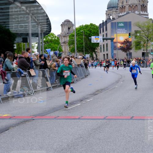 25.04.2026 - Das Zehntel Tim E. http://msf.ph/oto/9574593 25.04.2026 10:51:01 Ziel 5414, 5435, 6208, 6342, 6420, 6425, 6531, 6764, 7145, 7154, 7325, 7585, 7914, 8060, 8061 meine-sportfotos.de