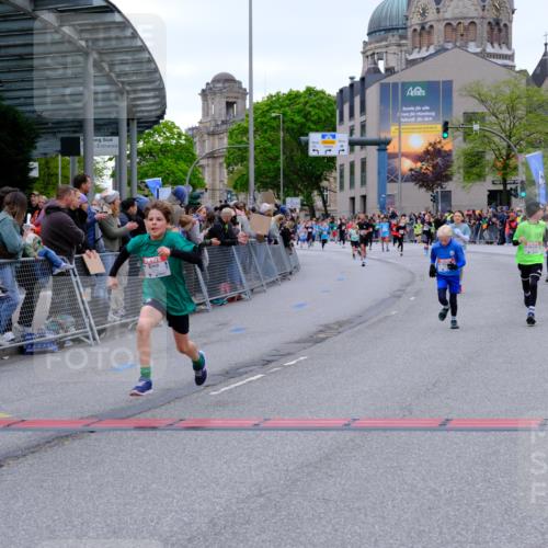 25.04.2026 - Das Zehntel Tim E. http://msf.ph/oto/9574595 25.04.2026 10:51:01 Ziel 5414, 5435, 6208, 6342, 6420, 6425, 6531, 6764, 7145, 7154, 7325, 7585, 7914, 8060, 8061 meine-sportfotos.de