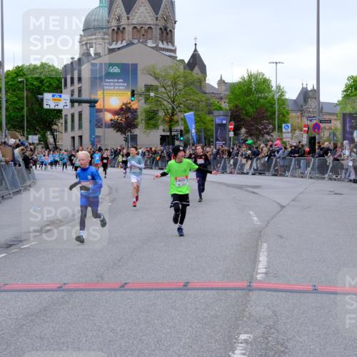25.04.2026 - Das Zehntel Tim E. http://msf.ph/oto/9574598 25.04.2026 10:51:02 Ziel 5414, 5435, 6208, 6342, 6420, 6425, 6531, 6764, 7145, 7154, 7585, 7914, 8060, 8061 meine-sportfotos.de