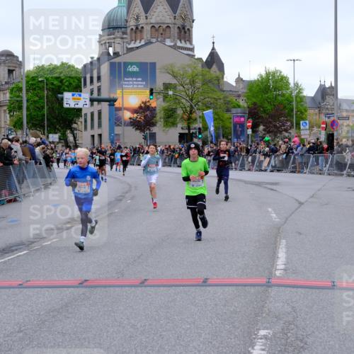 25.04.2026 - Das Zehntel Tim E. http://msf.ph/oto/9574601 25.04.2026 10:51:02 Ziel 5414, 5435, 6208, 6342, 6420, 6425, 6531, 6764, 7145, 7154, 7585, 7914, 8060, 8061 meine-sportfotos.de