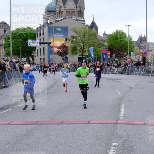 25.04.2026 - Das Zehntel Tim E. http://msf.ph/oto/9574603 25.04.2026 10:51:02 Ziel 5414, 5435, 6208, 6342, 6420, 6425, 6531, 6764, 7145, 7154, 7585, 7914, 8060, 8061 meine-sportfotos.de