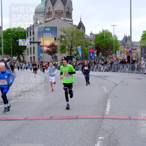 25.04.2026 - Das Zehntel Tim E. http://msf.ph/oto/9574606 25.04.2026 10:51:03 Ziel 6208, 6342, 6420, 6425, 6531, 6764, 7145, 7154, 7585, 7914, 8060, 8061 meine-sportfotos.de