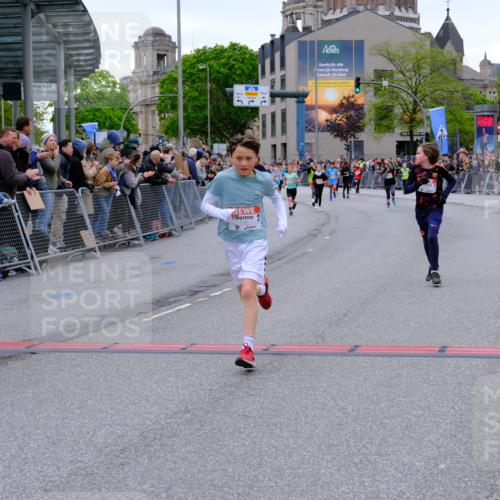 25.04.2026 - Das Zehntel Tim E. http://msf.ph/oto/9574614 25.04.2026 10:51:05 Ziel 5500, 5517, 5586, 6020, 6208, 6342, 6420, 6425, 6764, 7154, 7585, 7914, 8060, 8061 meine-sportfotos.de