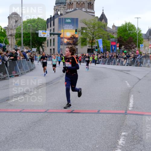 25.04.2026 - Das Zehntel Tim E. http://msf.ph/oto/9574619 25.04.2026 10:51:06 Ziel 5500, 5517, 5586, 6020, 6055, 6342, 6420, 6764, 7154, 7585, 7914, 8060, 8061 meine-sportfotos.de