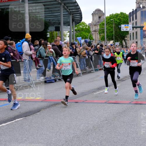 25.04.2026 - Das Zehntel Tim E. http://msf.ph/oto/9574632 25.04.2026 10:51:11 Ziel 5500, 5517, 5518, 5586, 5753, 5761, 6020, 6055, 6068, 6083, 6097, 6124, 6156, 6712, 6721, 6764, 6917, 6936, 6957, 7545, 7585 meine-sportfotos.de