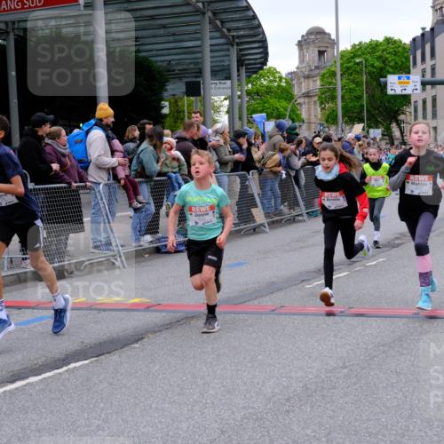 25.04.2026 - Das Zehntel Tim E. http://msf.ph/oto/9574633 25.04.2026 10:51:11 Ziel 5500, 5517, 5518, 5586, 5753, 5761, 6020, 6055, 6068, 6083, 6097, 6124, 6156, 6712, 6721, 6764, 6917, 6936, 6957, 7545, 7585 meine-sportfotos.de