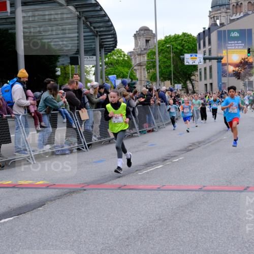 25.04.2026 - Das Zehntel Tim E. http://msf.ph/oto/9574639 25.04.2026 10:51:12 Ziel 5500, 5517, 5518, 5586, 5753, 5761, 6020, 6055, 6068, 6077, 6083, 6097, 6124, 6156, 6712, 6721, 6764, 6917, 6936, 6942, 6951, 6957, 7182, 7545, 7857, 7880, 7913, 7952, 7973 meine-sportfotos.de
