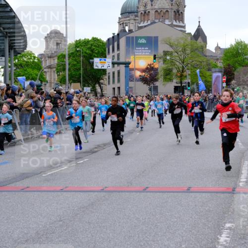 25.04.2026 - Das Zehntel Tim E. http://msf.ph/oto/9574649 25.04.2026 10:51:14 Ziel 5120, 5415, 5500, 5517, 5518, 5550, 5586, 5753, 5761, 6020, 6055, 6068, 6077, 6083, 6097, 6124, 6156, 6687, 6712, 6721, 6917, 6936, 6942, 6951, 6957, 7182, 7545, 7857, 7880, 7910, 7911, 7913, 7952, 7973 meine-sportfotos.de