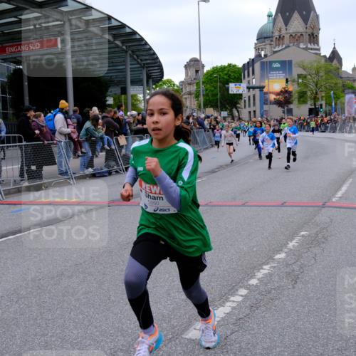25.04.2026 - Das Zehntel Tim E. http://msf.ph/oto/9574667 25.04.2026 10:51:21 Ziel 5120, 5415, 5518, 5550, 5688, 5753, 5761, 6068, 6077, 6083, 6097, 6124, 6350, 6659, 6687, 6691, 6712, 6721, 6908, 6917, 6936, 6942, 6951, 7158, 7182, 7321, 7545, 7719, 7723, 7729, 7857, 7880, 7900, 7910, 7911, 7913, 7952, 7973, 8023, 8039 meine-sportfotos.de