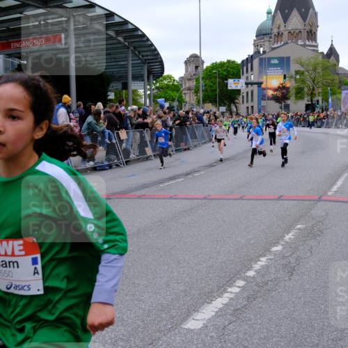 25.04.2026 - Das Zehntel Tim E. http://msf.ph/oto/9574669 25.04.2026 10:51:21 Ziel 5120, 5415, 5518, 5550, 5688, 5753, 5761, 6068, 6077, 6083, 6097, 6124, 6350, 6659, 6687, 6691, 6712, 6721, 6908, 6917, 6936, 6942, 6951, 7158, 7182, 7321, 7545, 7719, 7723, 7729, 7857, 7880, 7900, 7910, 7911, 7913, 7952, 7973, 8023, 8039 meine-sportfotos.de