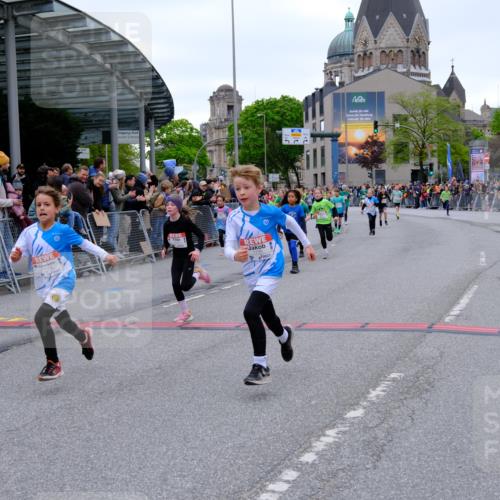 25.04.2026 - Das Zehntel Tim E. http://msf.ph/oto/9574673 25.04.2026 10:51:23 Ziel 5120, 5415, 5550, 5688, 6077, 6088, 6124, 6350, 6659, 6687, 6691, 6908, 6917, 6936, 6942, 6951, 7073, 7158, 7169, 7182, 7186, 7321, 7719, 7723, 7729, 7857, 7880, 7900, 7910, 7911, 7913, 7946, 7952, 7973, 7981, 8023, 8039 meine-sportfotos.de