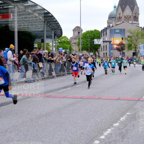 25.04.2026 - Das Zehntel Tim E. http://msf.ph/oto/9574683 25.04.2026 10:51:26 Ziel 5251, 5550, 5688, 5794, 5838, 6088, 6350, 6659, 6691, 6908, 7073, 7158, 7169, 7178, 7186, 7321, 7332, 7590, 7719, 7723, 7729, 7900, 7911, 7946, 7957, 7981, 8023, 8039 meine-sportfotos.de