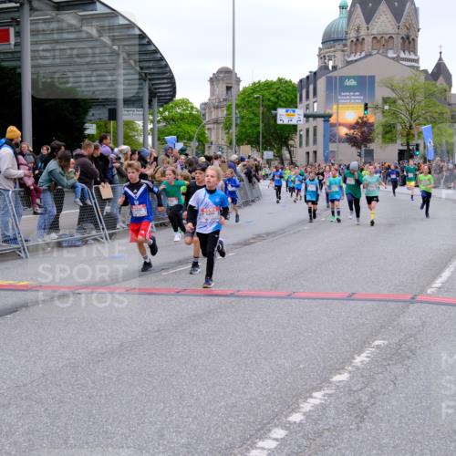 25.04.2026 - Das Zehntel Tim E. http://msf.ph/oto/9574689 25.04.2026 10:51:27 Ziel 5251, 5379, 5688, 5794, 5838, 6088, 6350, 6659, 6691, 6856, 6908, 6988, 7073, 7158, 7169, 7178, 7186, 7321, 7332, 7590, 7719, 7723, 7729, 7900, 7946, 7957, 7981, 8023, 8039 meine-sportfotos.de