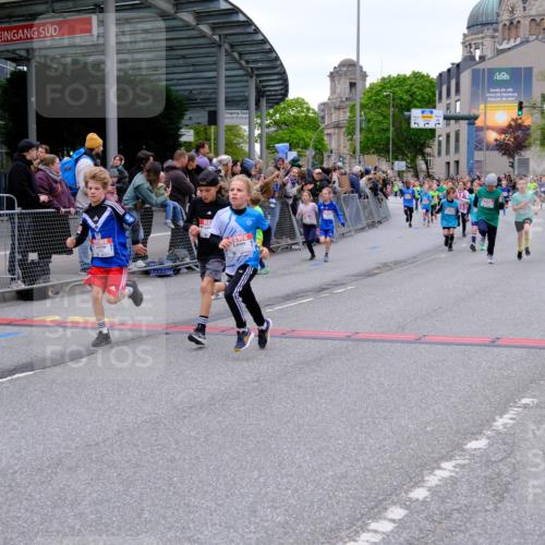 25.04.2026 - Das Zehntel Tim E. http://msf.ph/oto/9574694 25.04.2026 10:51:27 Ziel 5251, 5379, 5688, 5794, 5838, 6088, 6350, 6659, 6691, 6856, 6908, 6988, 7073, 7158, 7169, 7178, 7186, 7321, 7332, 7590, 7719, 7723, 7729, 7900, 7946, 7957, 7981, 8023, 8039 meine-sportfotos.de