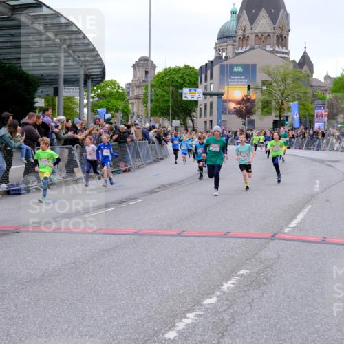 25.04.2026 - Das Zehntel Tim E. http://msf.ph/oto/9574699 25.04.2026 10:51:28 Ziel 5251, 5362, 5379, 5396, 5433, 5688, 5794, 5838, 6088, 6350, 6659, 6691, 6856, 6908, 6988, 7073, 7136, 7158, 7169, 7178, 7186, 7321, 7332, 7590, 7719, 7723, 7729, 7900, 7946, 7957, 7981, 8023, 8039 meine-sportfotos.de