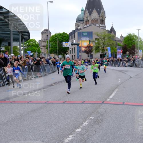 25.04.2026 - Das Zehntel Tim E. http://msf.ph/oto/9574702 25.04.2026 10:51:28 Ziel 5251, 5362, 5379, 5396, 5433, 5688, 5794, 5838, 6088, 6350, 6659, 6691, 6856, 6908, 6988, 7073, 7136, 7158, 7169, 7178, 7186, 7321, 7332, 7590, 7719, 7723, 7729, 7900, 7946, 7957, 7981, 8023, 8039 meine-sportfotos.de