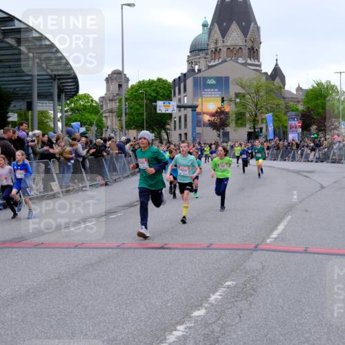 25.04.2026 - Das Zehntel Tim E. http://msf.ph/oto/9574705 25.04.2026 10:51:28 Ziel 5251, 5362, 5379, 5396, 5433, 5688, 5794, 5838, 6088, 6350, 6659, 6691, 6856, 6908, 6988, 7073, 7136, 7158, 7169, 7178, 7186, 7321, 7332, 7590, 7719, 7723, 7729, 7900, 7946, 7957, 7981, 8023, 8039 meine-sportfotos.de
