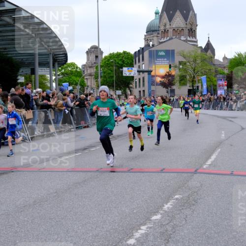 25.04.2026 - Das Zehntel Tim E. http://msf.ph/oto/9574707 25.04.2026 10:51:29 Ziel 5251, 5362, 5379, 5396, 5433, 5688, 5794, 5838, 6088, 6532, 6550, 6659, 6691, 6822, 6856, 6908, 6988, 7073, 7136, 7158, 7169, 7178, 7186, 7321, 7332, 7590, 7719, 7900, 7946, 7957, 7981, 8039 meine-sportfotos.de