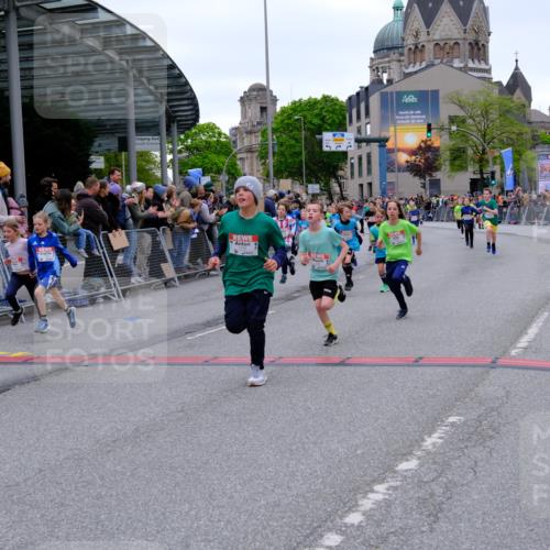 25.04.2026 - Das Zehntel Tim E. http://msf.ph/oto/9574709 25.04.2026 10:51:29 Ziel 5251, 5362, 5379, 5396, 5433, 5688, 5794, 5838, 6088, 6532, 6550, 6659, 6691, 6822, 6856, 6908, 6988, 7073, 7136, 7158, 7169, 7178, 7186, 7321, 7332, 7590, 7719, 7900, 7946, 7957, 7981, 8039 meine-sportfotos.de