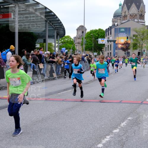 25.04.2026 - Das Zehntel Tim E. http://msf.ph/oto/9574720 25.04.2026 10:51:30 Ziel 5251, 5362, 5379, 5396, 5433, 5492, 5575, 5688, 5794, 5838, 6088, 6532, 6550, 6659, 6691, 6822, 6856, 6908, 6988, 7073, 7136, 7158, 7169, 7178, 7186, 7321, 7332, 7590, 7719, 7900, 7946, 7957, 7981 meine-sportfotos.de