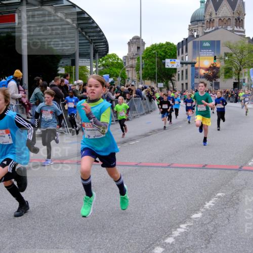 25.04.2026 - Das Zehntel Tim E. http://msf.ph/oto/9574727 25.04.2026 10:51:31 Ziel 5251, 5362, 5379, 5396, 5433, 5492, 5575, 5688, 5794, 5838, 6088, 6532, 6550, 6659, 6691, 6822, 6856, 6908, 6988, 7073, 7100, 7126, 7136, 7158, 7169, 7178, 7186, 7254, 7332, 7590, 7719, 7900, 7946, 7957, 7981 meine-sportfotos.de