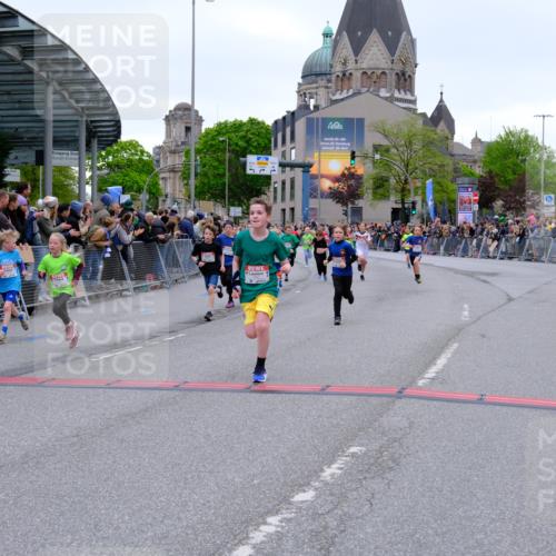 25.04.2026 - Das Zehntel Tim E. http://msf.ph/oto/9574731 25.04.2026 10:51:32 Ziel 5251, 5362, 5379, 5396, 5433, 5492, 5575, 5794, 5838, 6088, 6532, 6550, 6659, 6691, 6822, 6856, 6988, 7073, 7100, 7126, 7136, 7169, 7178, 7186, 7246, 7254, 7332, 7590, 7719, 7909, 7946, 7957, 7981 meine-sportfotos.de