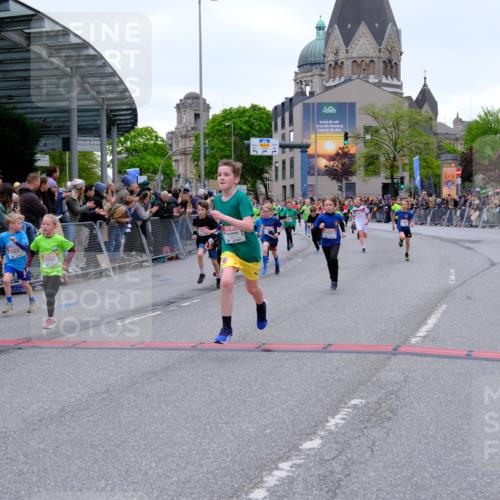 25.04.2026 - Das Zehntel Tim E. http://msf.ph/oto/9574733 25.04.2026 10:51:32 Ziel 5251, 5362, 5379, 5396, 5433, 5492, 5575, 5794, 5838, 6088, 6532, 6550, 6659, 6691, 6822, 6856, 6988, 7073, 7100, 7126, 7136, 7169, 7178, 7186, 7246, 7254, 7332, 7590, 7719, 7909, 7946, 7957, 7981 meine-sportfotos.de