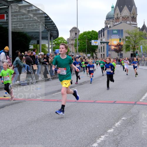 25.04.2026 - Das Zehntel Tim E. http://msf.ph/oto/9574737 25.04.2026 10:51:32 Ziel 5251, 5362, 5379, 5396, 5433, 5492, 5575, 5794, 5838, 6088, 6532, 6550, 6659, 6691, 6822, 6856, 6988, 7073, 7100, 7126, 7136, 7169, 7178, 7186, 7246, 7254, 7332, 7590, 7719, 7909, 7946, 7957, 7981 meine-sportfotos.de
