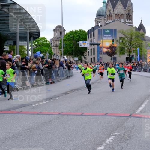 25.04.2026 - Das Zehntel Tim E. http://msf.ph/oto/9574759 25.04.2026 10:51:36 Ziel 5251, 5362, 5379, 5396, 5433, 5492, 5551, 5575, 5794, 5838, 6136, 6139, 6142, 6532, 6550, 6822, 6856, 6988, 7100, 7126, 7136, 7150, 7178, 7246, 7254, 7332, 7388, 7590, 7909, 7957 meine-sportfotos.de