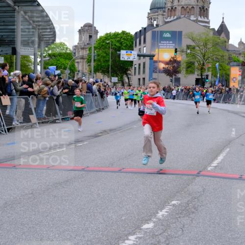 25.04.2026 - Das Zehntel Tim E. http://msf.ph/oto/9574786 25.04.2026 10:51:40 Ziel 5362, 5396, 5433, 5492, 5526, 5551, 5575, 5733, 5782, 5823, 6136, 6139, 6142, 6532, 6550, 6822, 7100, 7126, 7136, 7150, 7246, 7254, 7300, 7388, 7909 meine-sportfotos.de
