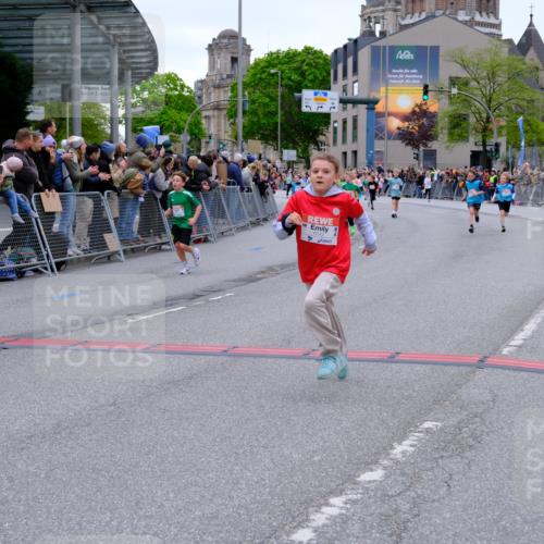 25.04.2026 - Das Zehntel Tim E. http://msf.ph/oto/9574789 25.04.2026 10:51:41 Ziel 5492, 5526, 5551, 5575, 5733, 5782, 5820, 5823, 6078, 6136, 6139, 6142, 6532, 6550, 6822, 7100, 7126, 7150, 7246, 7254, 7300, 7388, 7909 meine-sportfotos.de