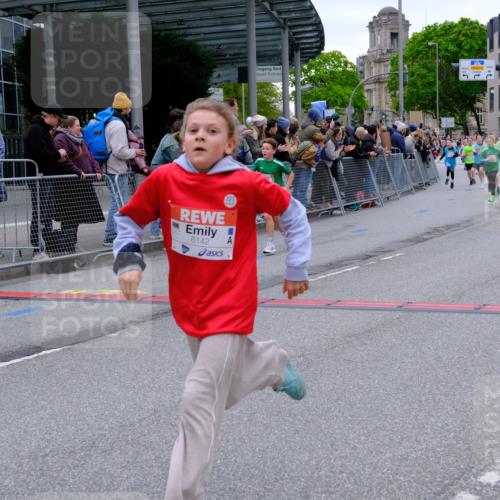 25.04.2026 - Das Zehntel Tim E. http://msf.ph/oto/9574796 25.04.2026 10:51:41 Ziel 5492, 5526, 5551, 5575, 5733, 5782, 5820, 5823, 6078, 6136, 6139, 6142, 6532, 6550, 6822, 7100, 7126, 7150, 7246, 7254, 7300, 7388, 7909 meine-sportfotos.de