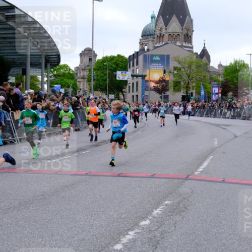25.04.2026 - Das Zehntel Tim E. http://msf.ph/oto/9574814 25.04.2026 10:51:45 Ziel 5089, 5484, 5526, 5551, 5733, 5782, 5820, 5823, 6064, 6078, 6136, 6139, 6142, 6250, 6424, 7103, 7150, 7300, 7388, 8044 meine-sportfotos.de
