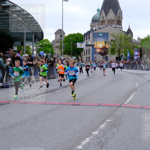 25.04.2026 - Das Zehntel Tim E. http://msf.ph/oto/9574816 25.04.2026 10:51:45 Ziel 5089, 5484, 5526, 5551, 5733, 5782, 5820, 5823, 6064, 6078, 6136, 6139, 6142, 6250, 6424, 7103, 7150, 7300, 7388, 8044 meine-sportfotos.de