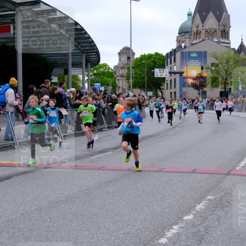 25.04.2026 - Das Zehntel Tim E. http://msf.ph/oto/9574819 25.04.2026 10:51:46 Ziel 5089, 5484, 5526, 5551, 5733, 5782, 5820, 5823, 6064, 6078, 6142, 6250, 6424, 7103, 7208, 7300, 7388, 7897, 7963, 8044 meine-sportfotos.de